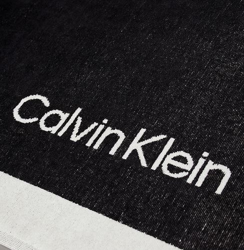 telo-mare-ku00128-calvin-klein-black-dettaglio